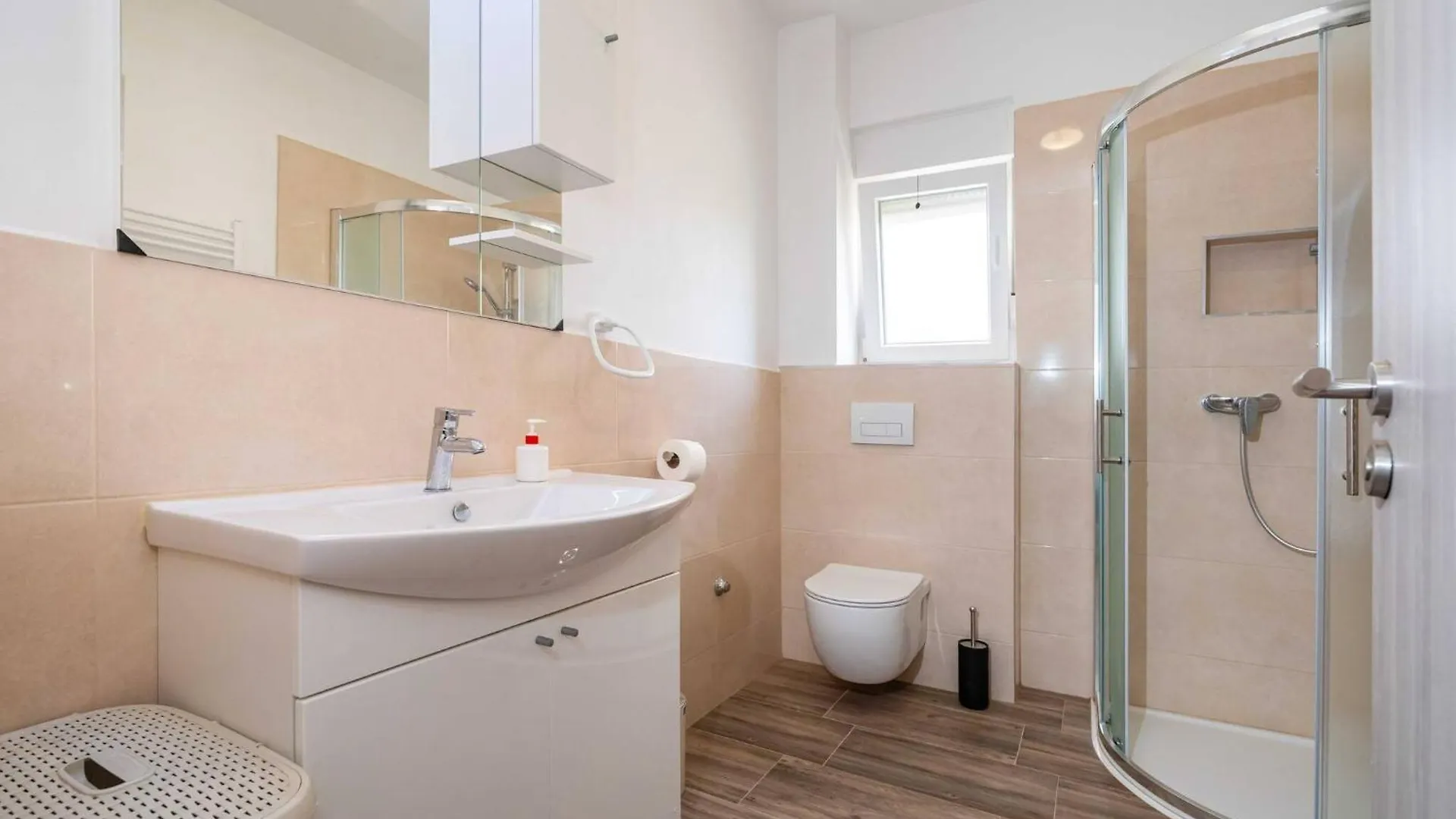 My Dalmatia - Apartment Blagdan Three With Private Parking Zadar 0*,